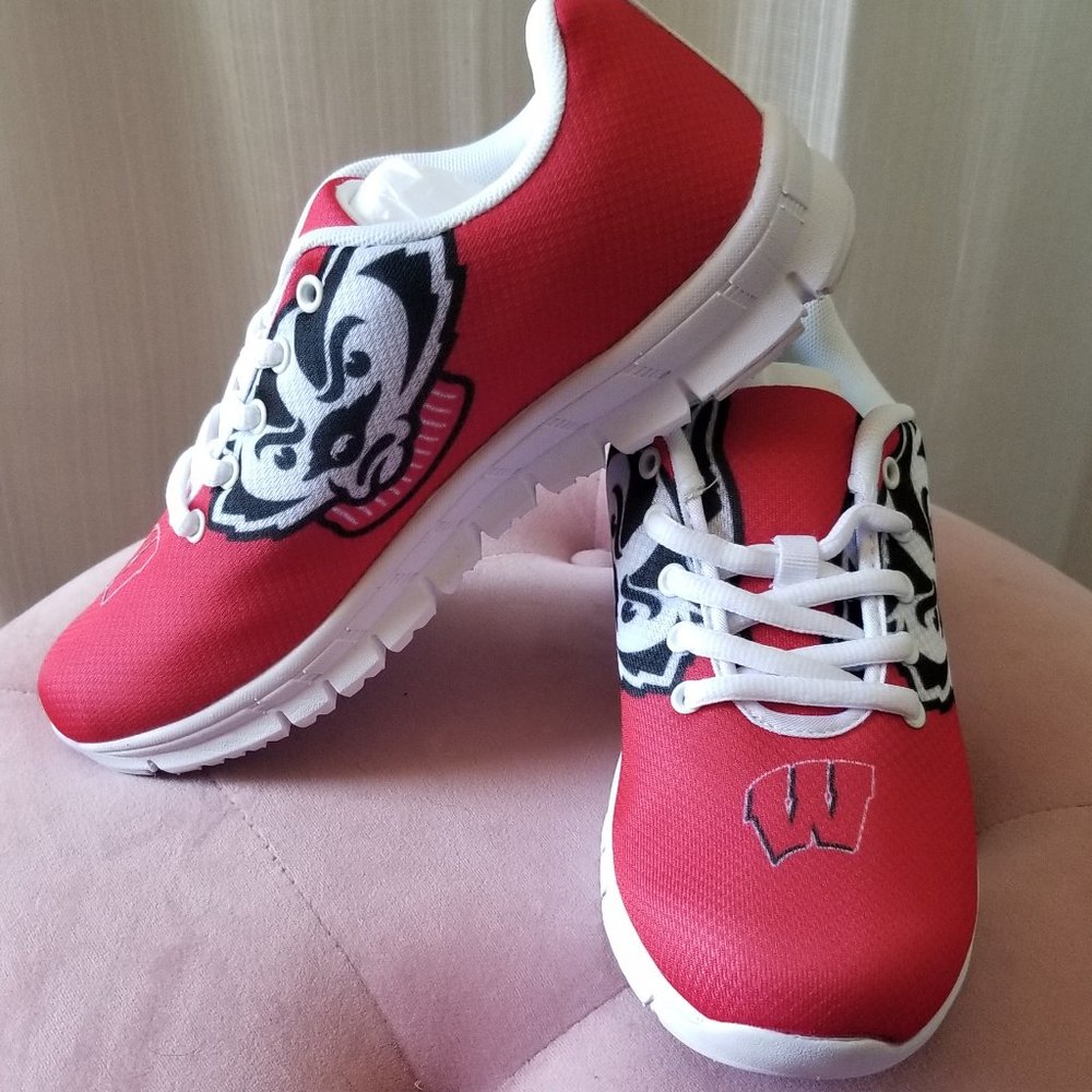 Wisconsin Badgers Sneakers NWT Sz M 7/W 9